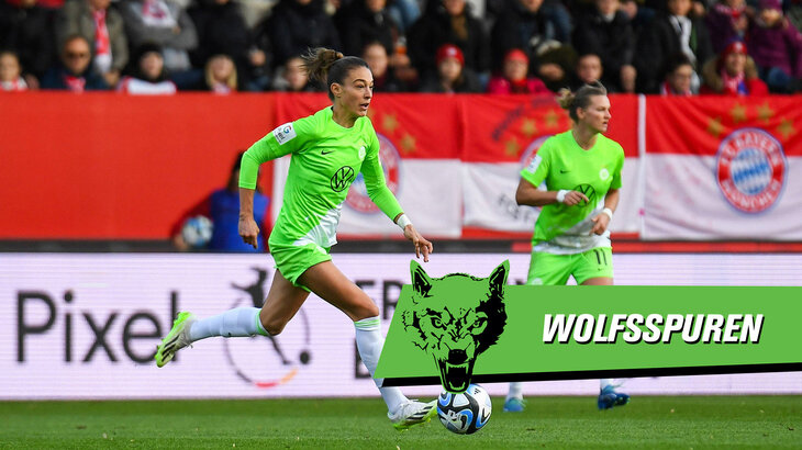 Eine Grafik der Wolfssüuren auf der VfL-Wolfsburg-Spielerin Felicitas Rauch mit dem Ball über das Feld läuft.