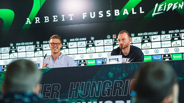 Eine Pressekonferenz mit Maximilian Arnold.