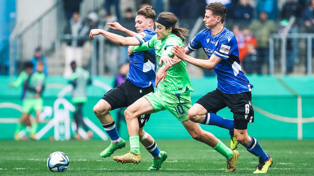 Bilder: U17 Im Finale Der Meisterschaft | VfL Wolfsburg