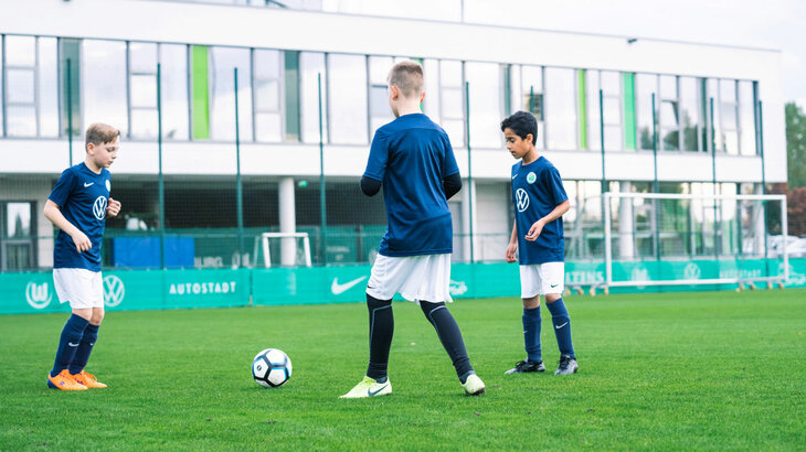 Kinder in der Fußballschule.