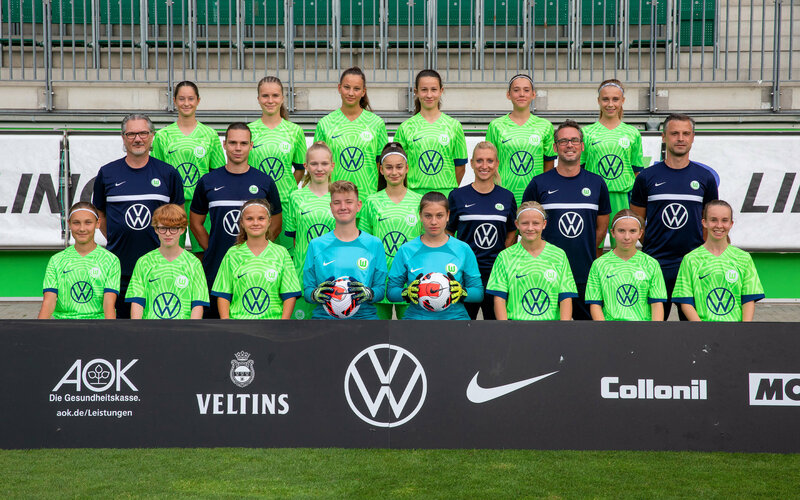 Das Teamfoto der U15-Juniorinnen vom VfL Wolfsburg.