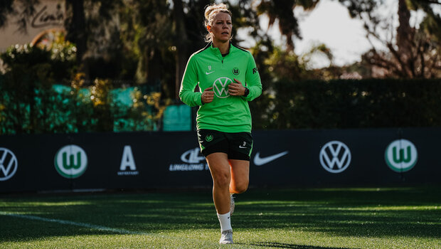 VfL-Wolfsburg-Spielerin Kristin Demann läuft.