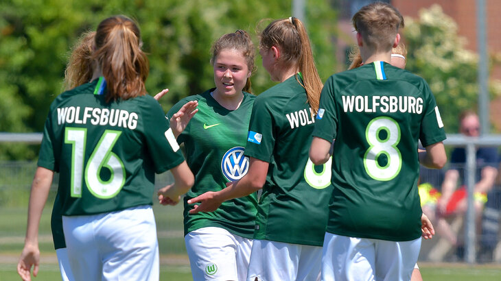 Jubel der U17-Juniorinnen während eines Heimspiels.