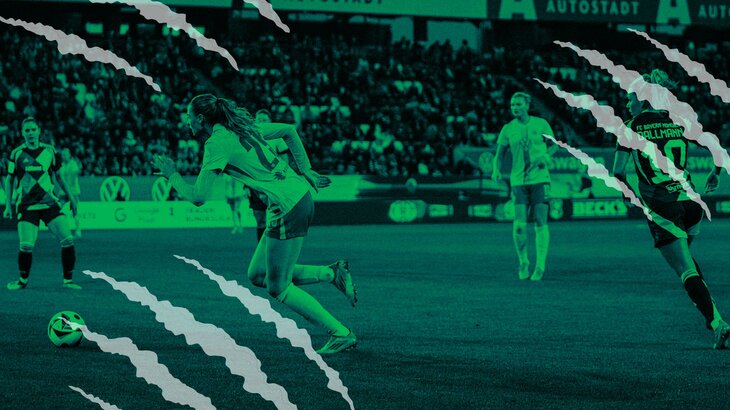 Spielerin des VfL-Wolfsburg laufen auf dem Spielfeld.