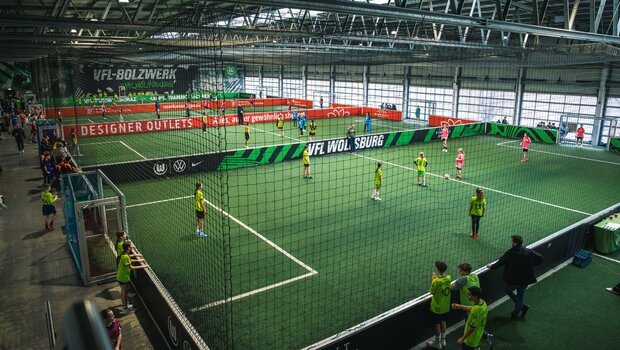 Das Finale der Gifhorner Fußballschulliga wird im VfL-Bolzwerk des VfL Wolfsburg ausgetragen.
