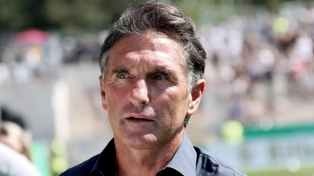 Head coach Bruno Labbadia. 