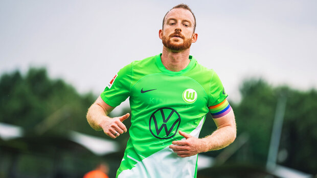 Maximilian Arnold vom VfL Wolfsburg läuft.