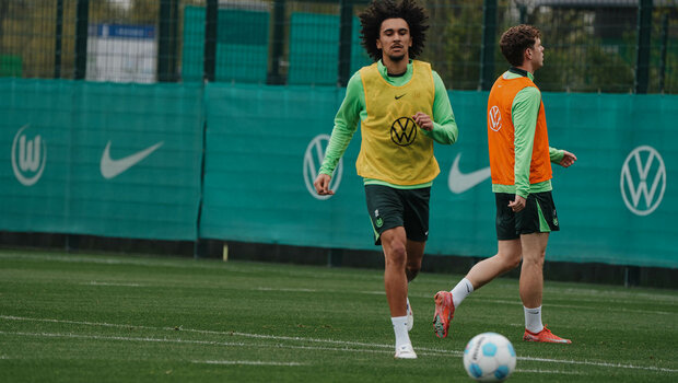 Der Wolfsburg-Spieler Mathys Angely im Training.