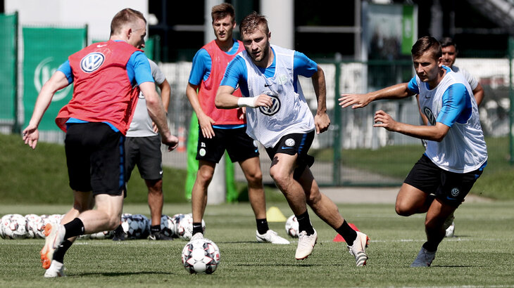 The Wolves during a training session. 