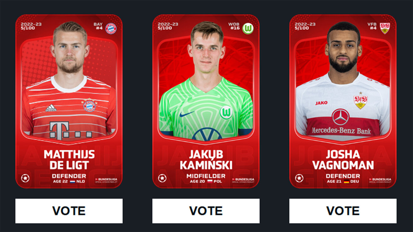 VfL Wolfsburg Spieler Jakub Kaminski in der Rookie Abstimmung mit zwei weiteren Bundesligaspielern.