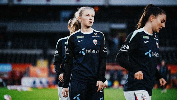 VfL Wolfsburg Spielerin Kielland im Trikot ihrer norwegischen Nationalmannschaft.