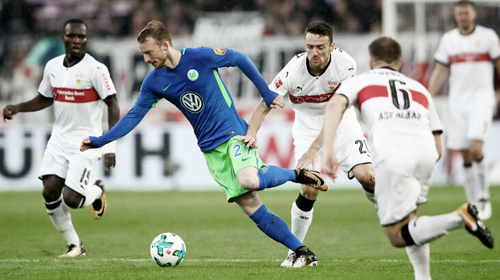Maximilian Arnold shields the ball in the reverse fixture. 