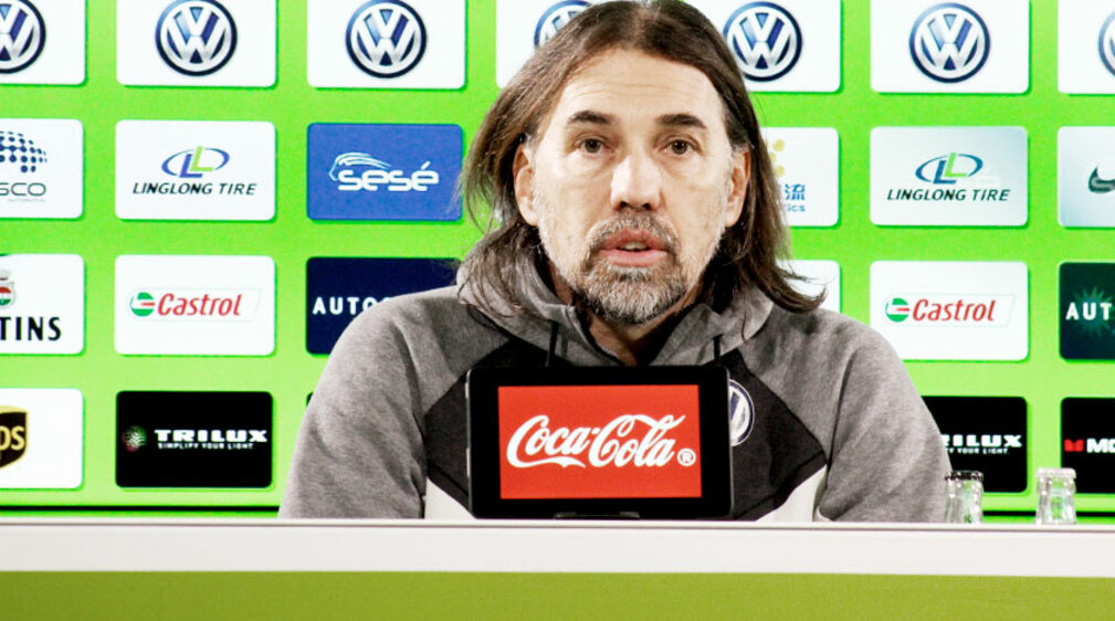 Martin Schmidt during the pre-match press conferenz ahead of the away clash with Werder Bremen. 
