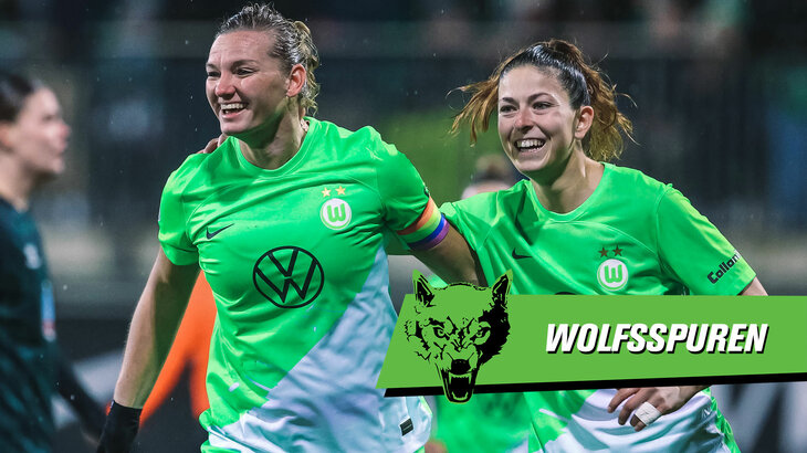 Die VfL-Wolfsburg-Spielerinnen Alexandra Popp und Chantal Hagel jubeln zusammen.