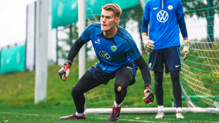 VfL-Wolfsburg-Torwart Philipp Schulze im Training.