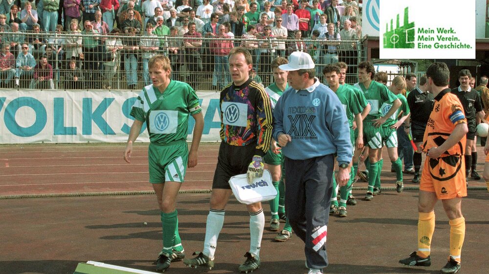 Ehemalige VfL-Wolfsburg-Spieler beim Spiel.