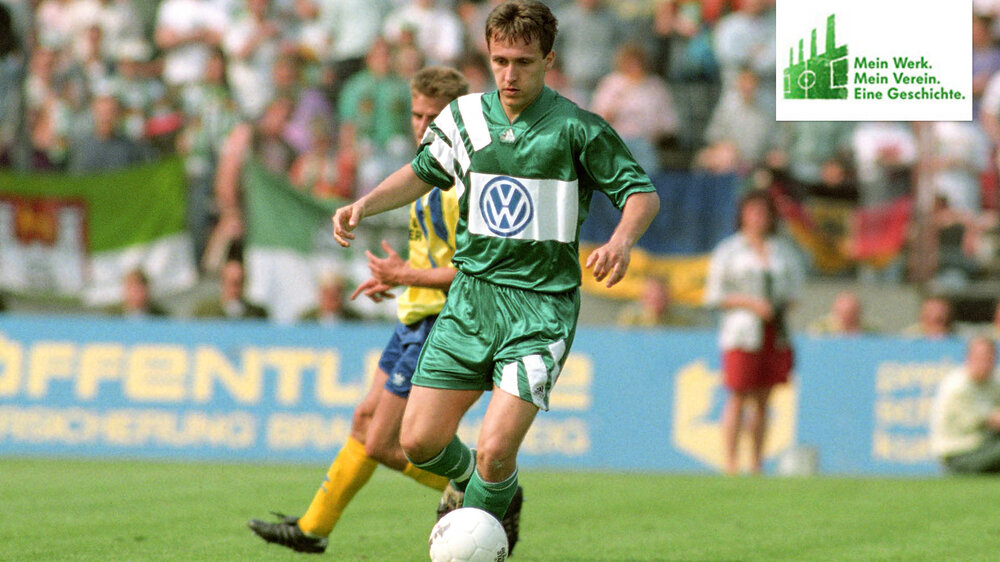 VfL-Wolfsburg Spieler Ockert am Ball.
