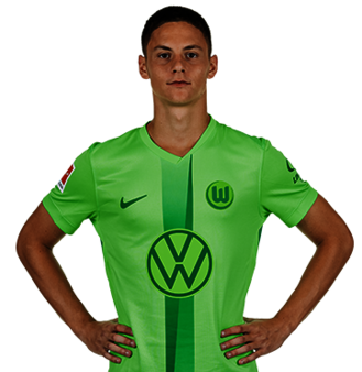 Der VfL Wolfsburg Spieler Bence Dardai posiert mit den Händen in der Hüfte.