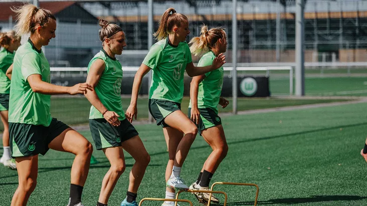 [Bild: csm_240818-training-frauen-vfl-wolfsburg...41a11.webp]