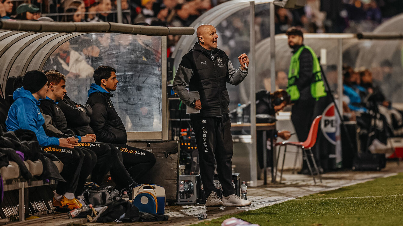 Der Trainer der SGS Essen Markus Högner.