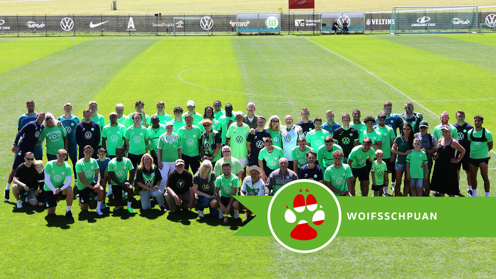 Eine VfL Wolfsburg-Grafik mit dem Team und Fans zusammen auf dem Platz.