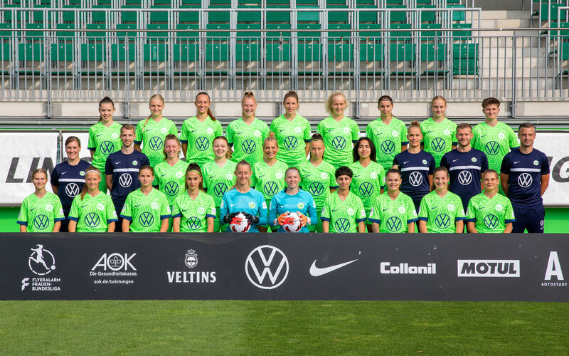 Das Teamfoto der U20-Juniorinnen vom VfL Wolfsburg.