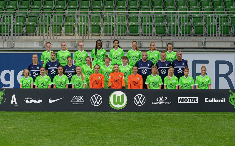 Das Teamfoto der U20-Frauen des VfL Wolfsburg.