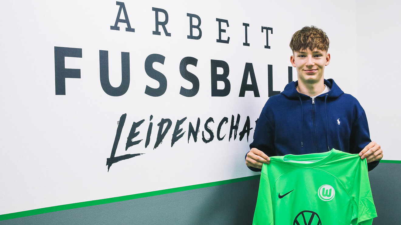 Ein U17 Spieler des VfL Wolfsburg.