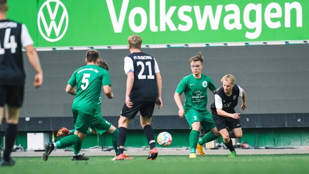 Die Partnervereine des VfL Wolfsburg messen sich auf dem Platz der Wölfe.