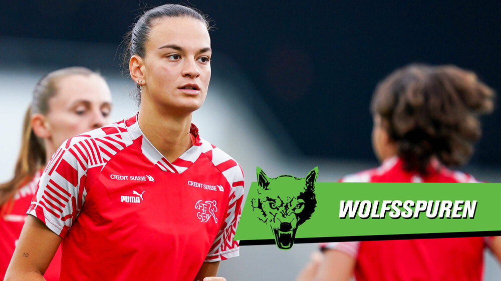 Riola Xhemaili vom VfL Wolfsburg im Schweizer Nationaltrikot.