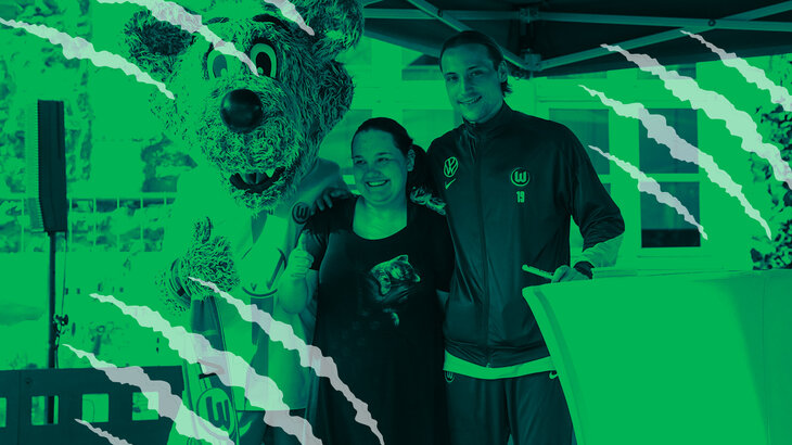 Grafik der Wolfsspuren mit VfL-Spieler Lovro Majer, welcher neben einem Fan und Wölfi bei einer Autogramstunde steht.