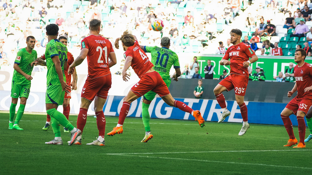Die Mannschaft des VfL-Wolfsburg im Liga-Heimspiel gegen den 1. Fc Köln.