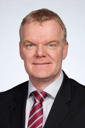 Das Mitglied des Aufsichtsrats des VfL Wolfsburg Hartmut Rickel im Portrait.