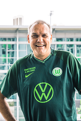 Holger Ballwanz in der Fanbetreuung des VfL-Wolfsburg.