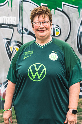 Petra Biallowons als Fanbeauftragte Frauenfußball des VfL-Wolfsburg.