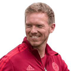 Julian Nagelsmann lächelt.